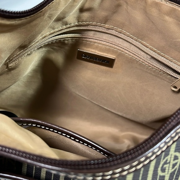 NWT Giani Bernini Brown Taupe
Logo Stripe Shoulder Bag - Picture 3 of 8